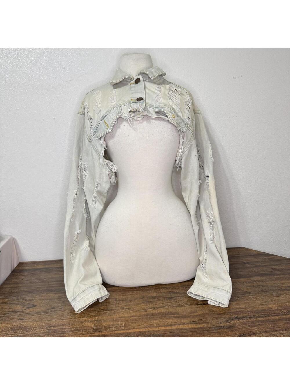 Daisy Cream Distressed Cropped Denim Jacket Juniors Size XL
